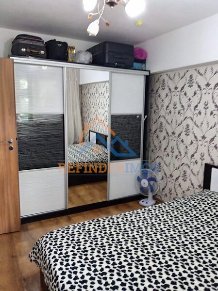 Dristor vanzare 2 camere 53mp