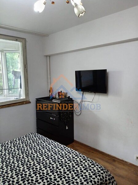 Dristor vanzare 2 camere 53mp