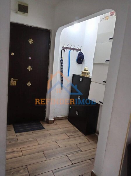 Dristor vanzare 2 camere 53mp
